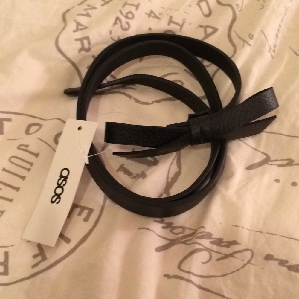 Cute skinny bow tie belt